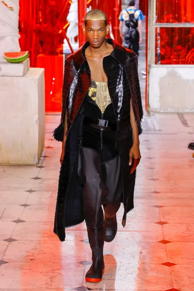 Look 33